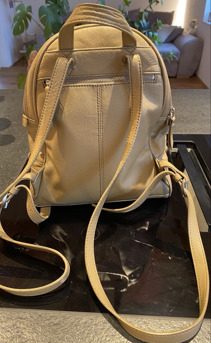 Liebeskind Zaini: Original Liebeskind Rucksack aus Leder – Usato da Jonen venduto da YoKoDesign 1