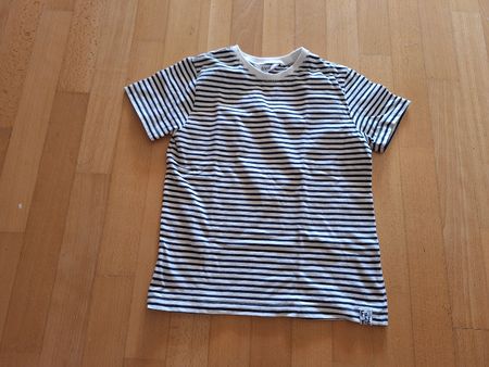 Shirt gestreift in Gr. 134/140