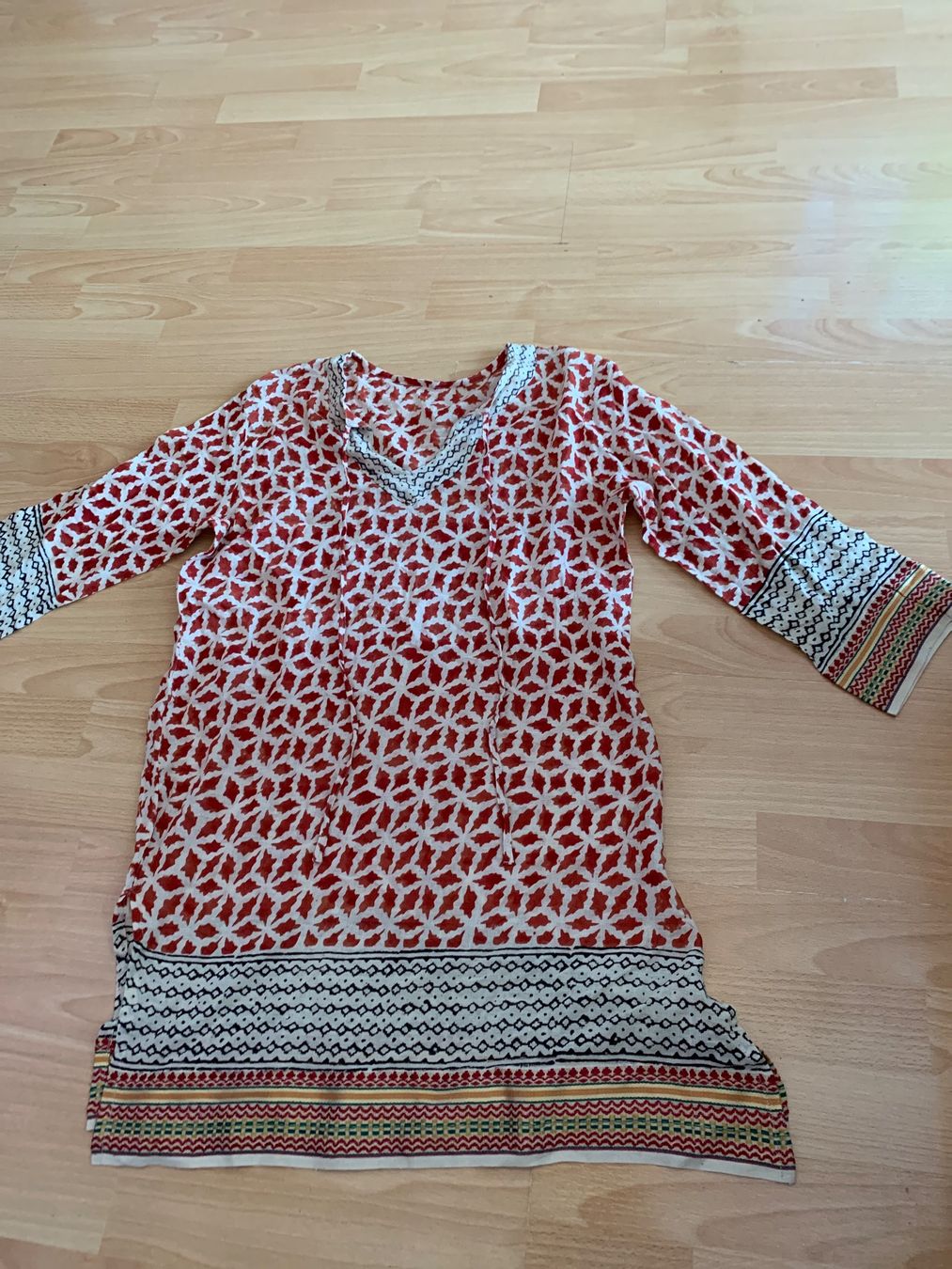 Tuniche: Jolie tunique de plage taille S-M – Usato da MEYRIN venduto da Gwendo10