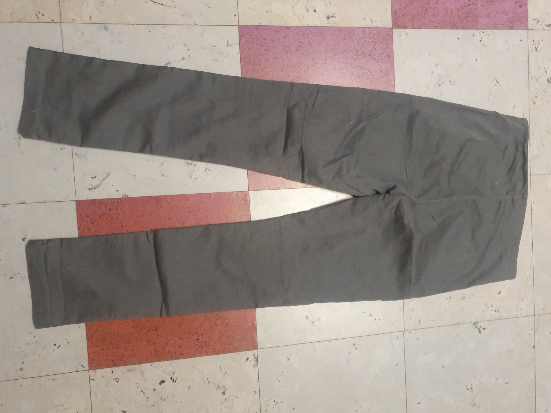 H&M Hosen: Hosen – Gebraucht aus Moosseedorf von Sonnenschein.. 3