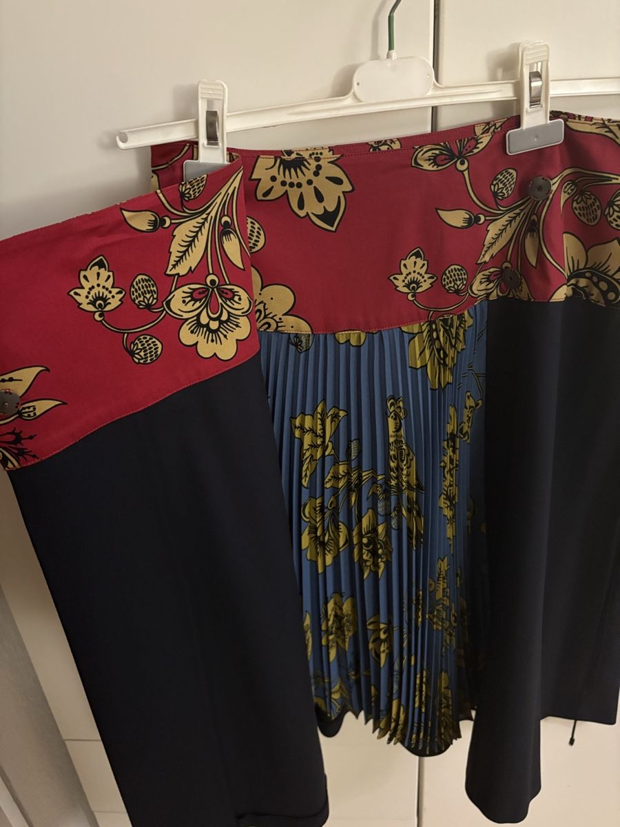 Jupes: Max Mara Weekend – D'occasion à Winterthur par san_7tfp 1