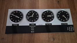 Karlsson Wanduhr 4 Zeitzonen Worldtime gebraucht