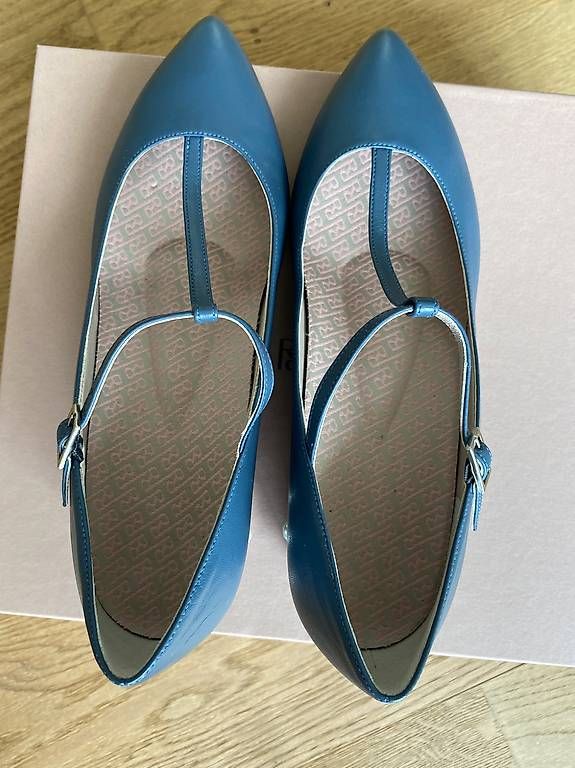 Scarpe da donna: Neue Pumps in der Gr. 39 von Roccamore – Nuovo (secondo la descrizione) da Erlenbach ZH venduto da baa_w7jc 4