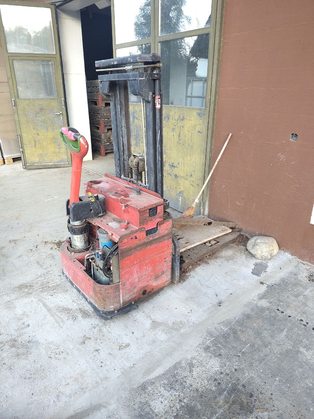 Linde Carrelli elevatori e a forche: Linde L14 2 stk – Difettoso da Muri AG venduto da raruar 2
