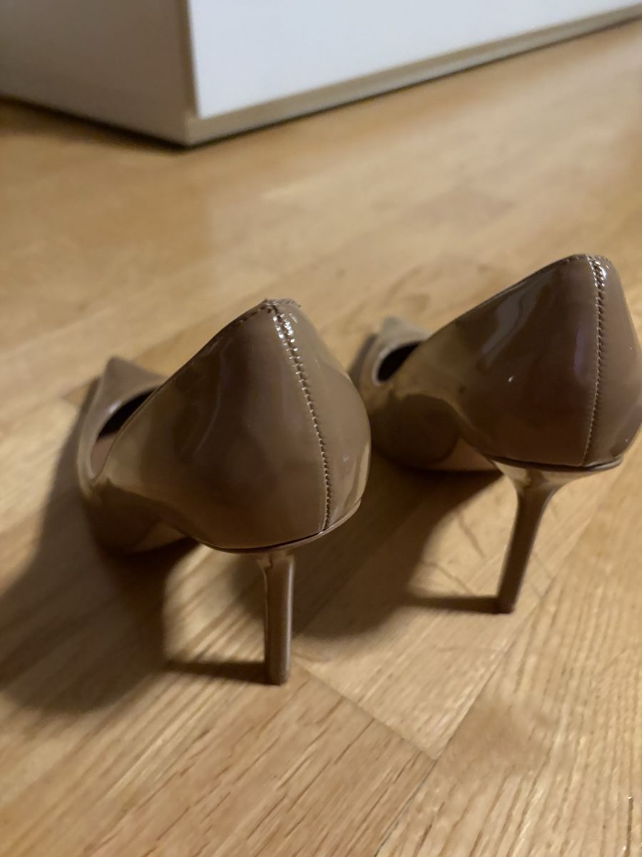 Mango Damenschuhe: Mango Pumps beige glanz Grösse 38 NEU – Neu und originalverpackt aus Urdorf von Schnuffi06 1