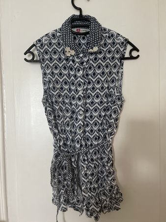 Shirt with nice details, size 34