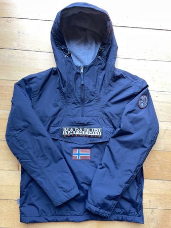 Napapijri Rainforest Anorak – warm & stylisch
