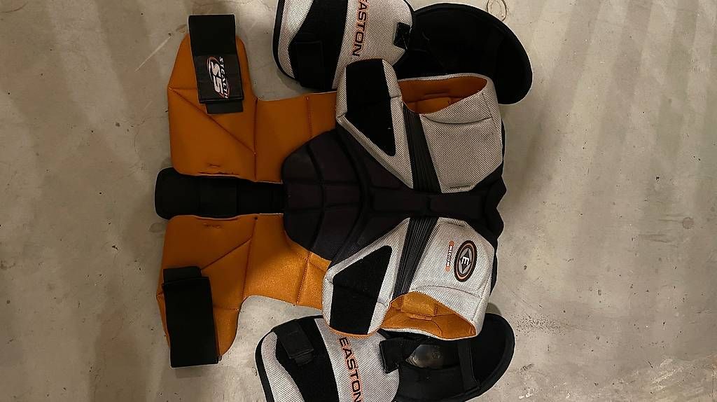 Protezioni & Imbottiture: Hockey Panzer gr. M – Usato da Liebefeld venduto da ottas 2