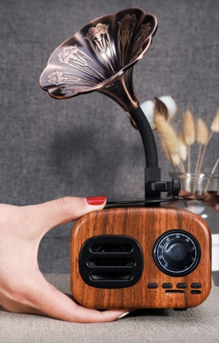Casse acustiche: Retro Grammophon Bluetooth Lautsprecher, neu – Nuovo e nell'imballaggio originale da Emmenbrücke venduto da engueteDeal 1