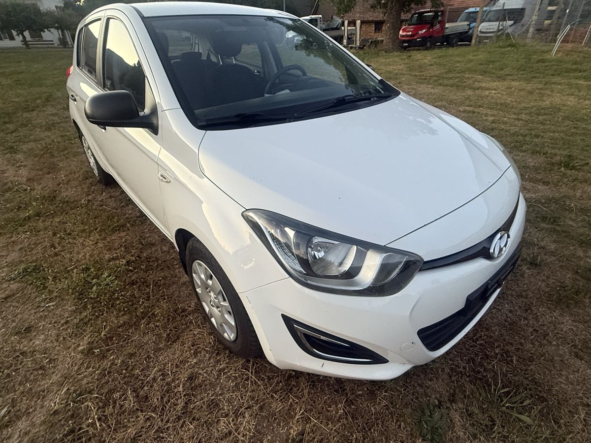 Hyundai Autos: Hyundai I 20 – Gebraucht aus Niederbipp von baggerch