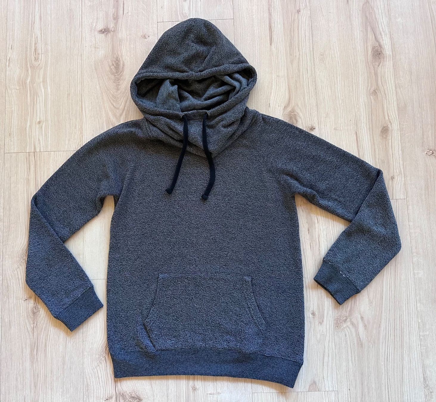 Pulls & Sweat-shirts: Pullover Grösse M – D'occasion à Zermatt par Jduck 1