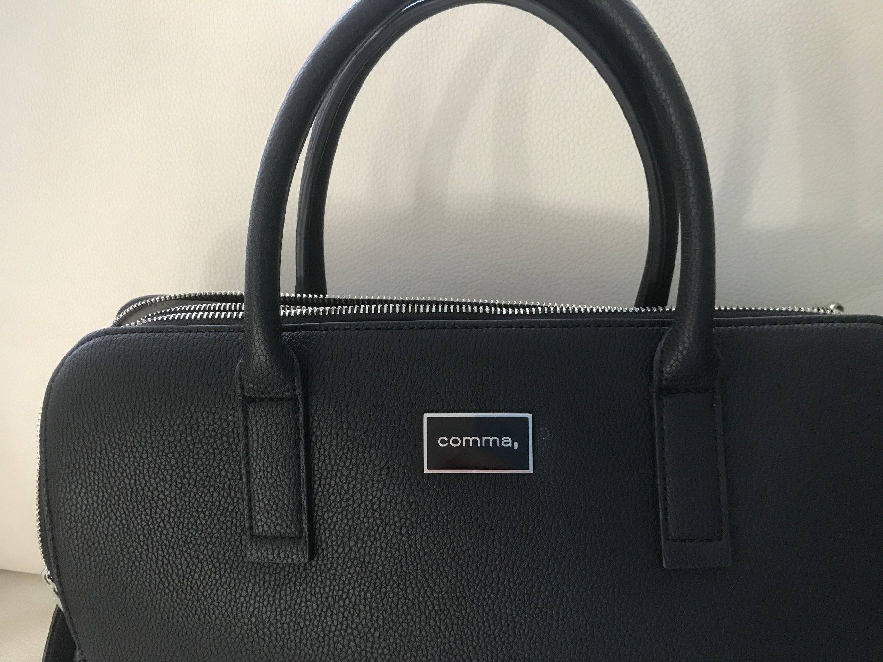 Comma Borse da donna: COMMA Tasche sehr geräumig – Usato da Wettingen venduto da Andres54 1