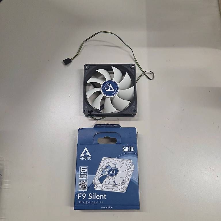 Componenti elettronici: PC-Lüfter-Bundle: be quiet, Thermaltake, Cooler Master uvm – Usato da Zürich venduto da thorringor 5
