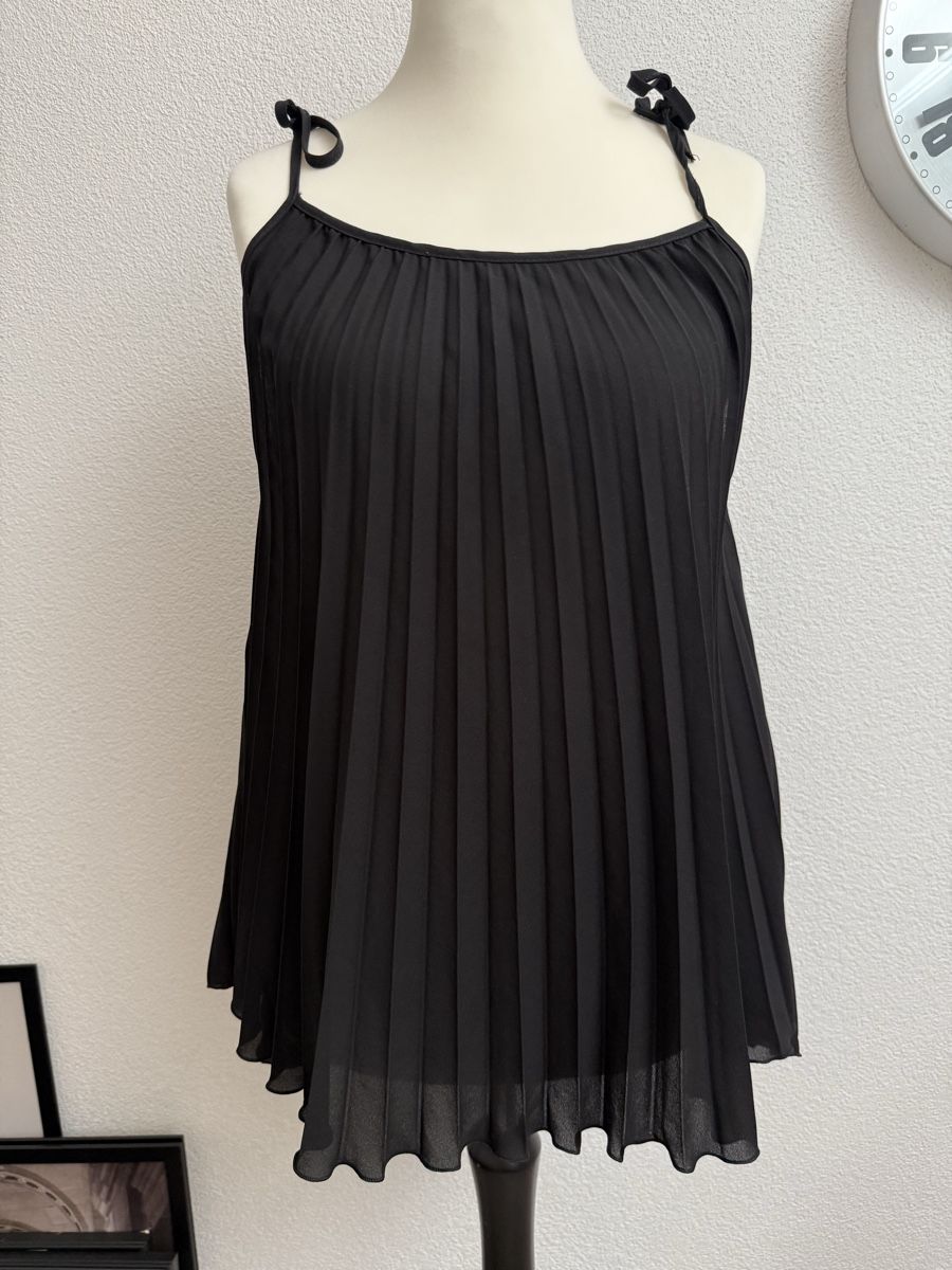 Top: Cooles Plisse Top in schwarz Grösse 36 – Usato da Oberkirch venduto da Voenni74