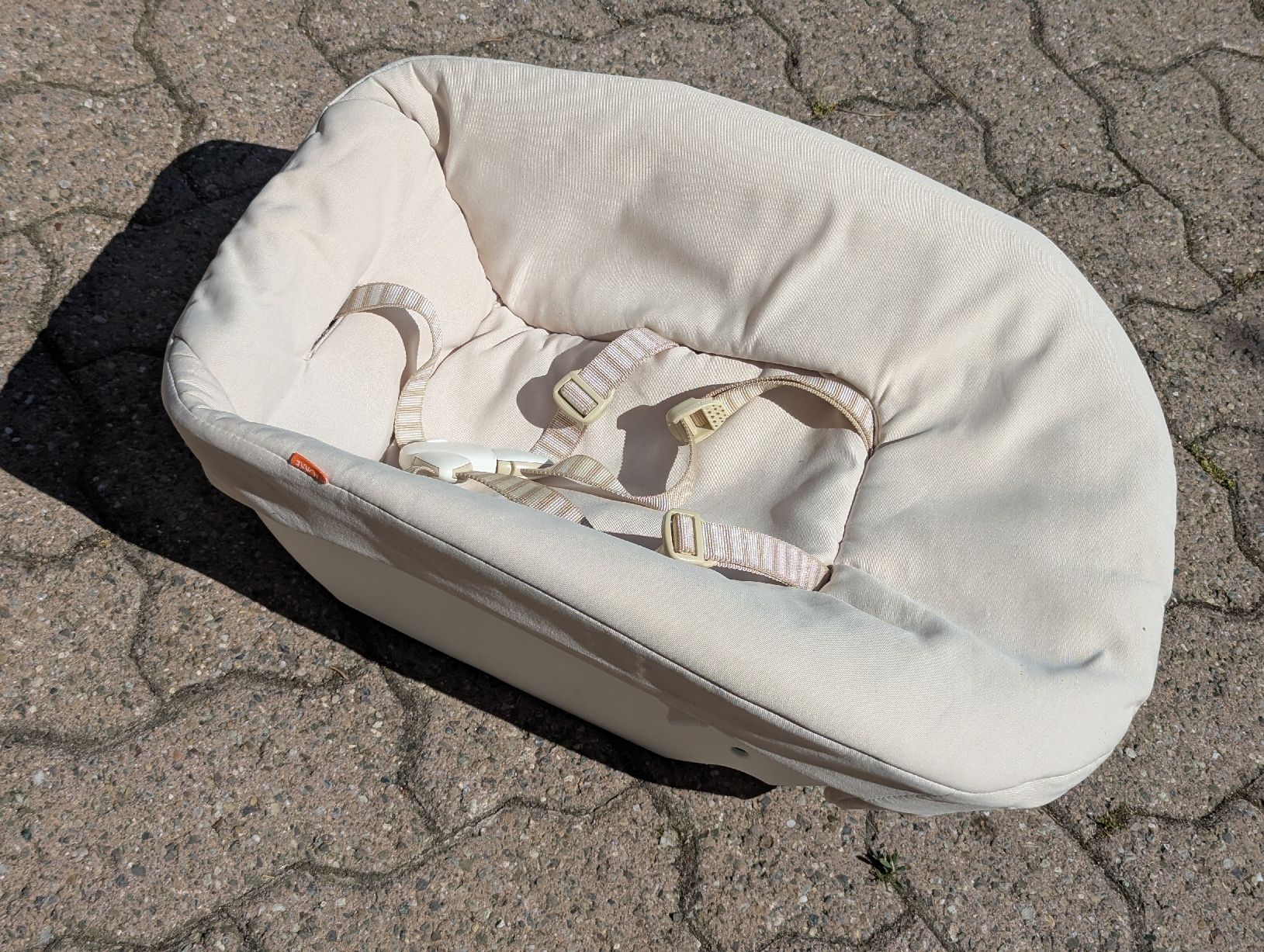 Stokke Seggioloni: Stokke Babyschale für TripTrap – Usato da Winterthur venduto da Solarville 1