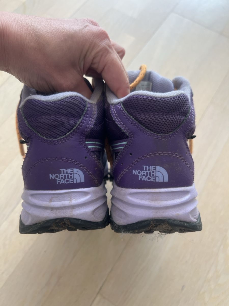 North Face Scarpe per ragazzi: Wanderschuhe von North Face Grösse 35 – Usato da Allschwil venduto da Fabienne0124 2