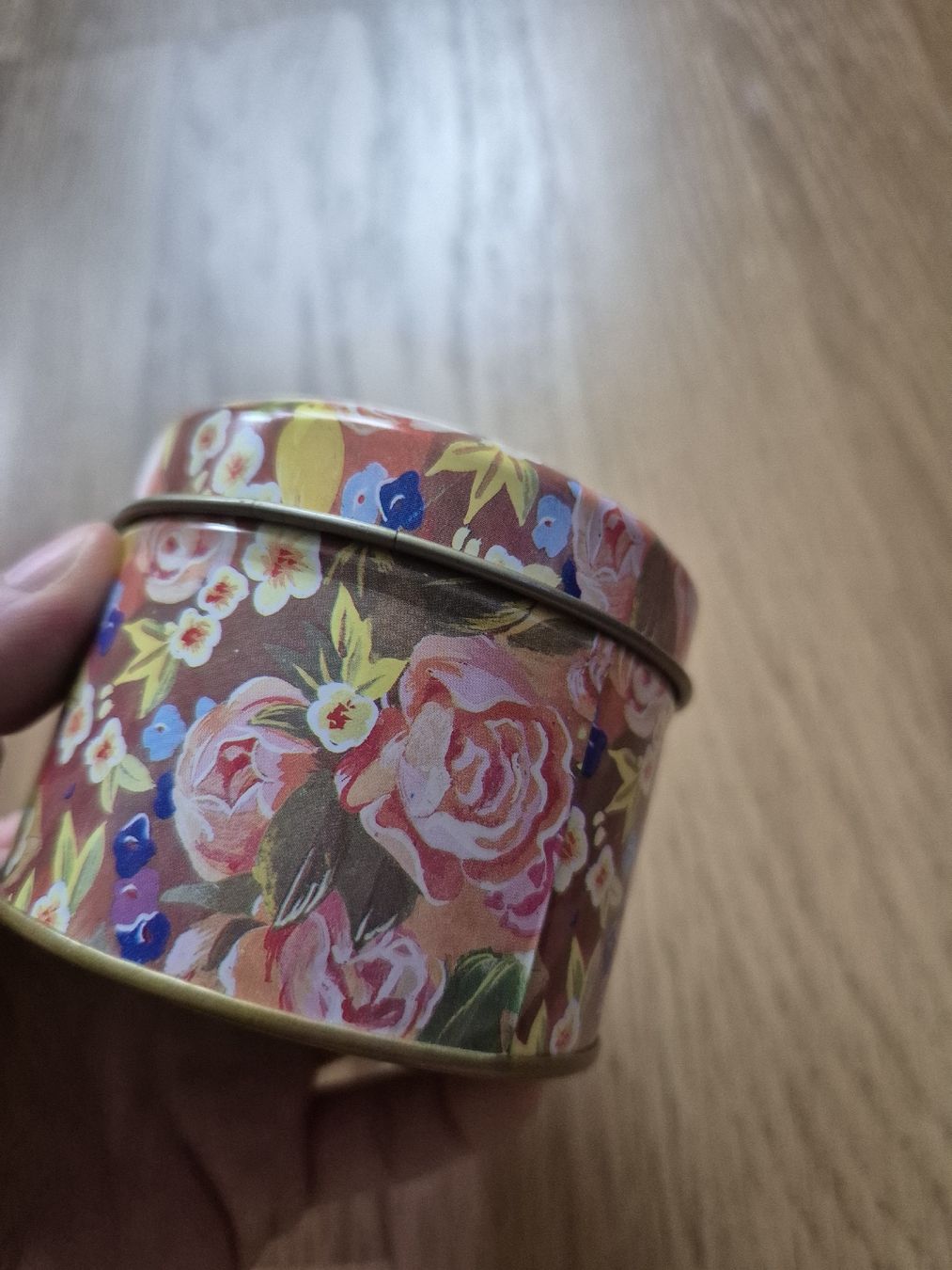 Altro in Decorazioni & Accessori: Blumendose Vintage Dose Blumen – Usato da Langenthal venduto da Polarisstern