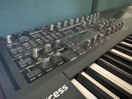 Access Virus TI Synthesizer schwarz gebraucht funktionsfähig