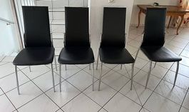 4 Esszimmerstühle schwarz, Kunstleder mit Chromgestell