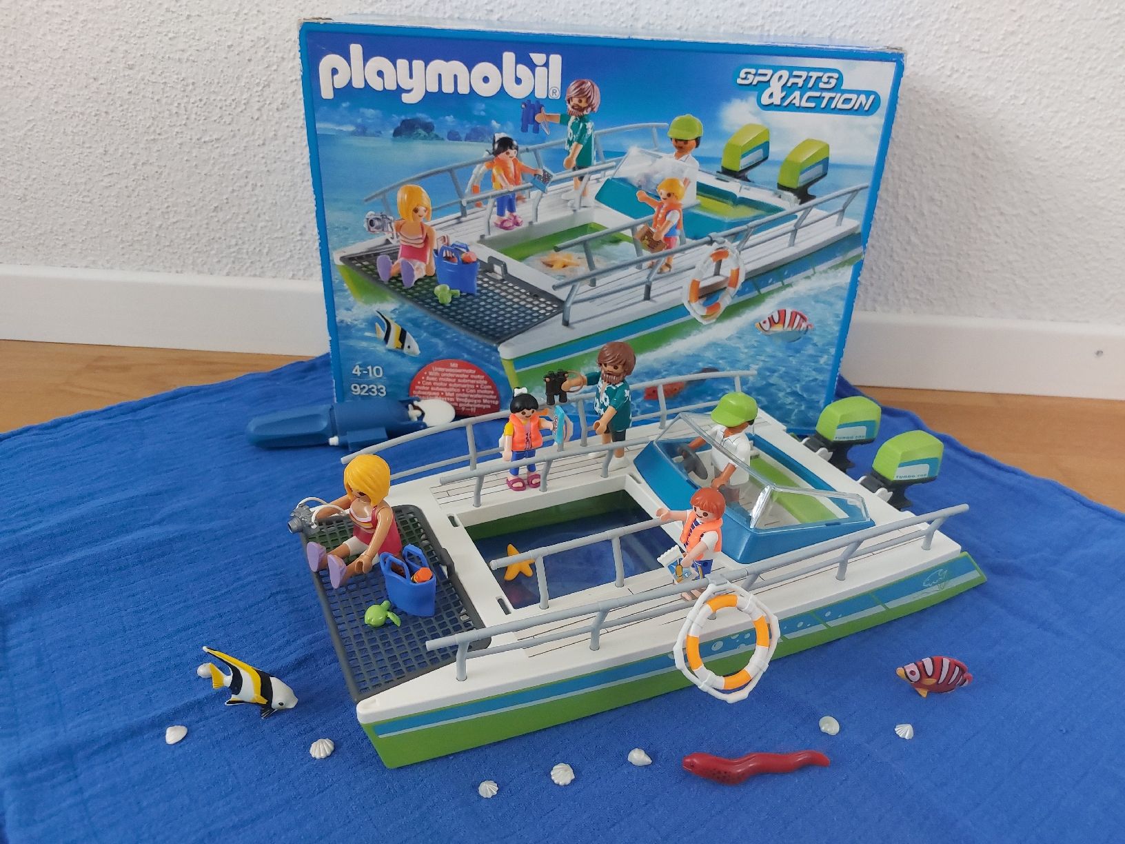 Playmobil Giocattoli: PLAYMOBIL 9233 Glasbodenboot mit Unterwassermotor – Usato da Balterswil venduto da Steineparadies