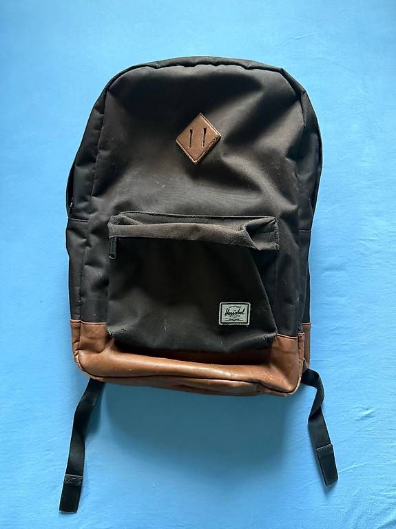 Herschel Zaini: Herschel Rucksack schwarz – Usato da Altendorf venduto da Ga04