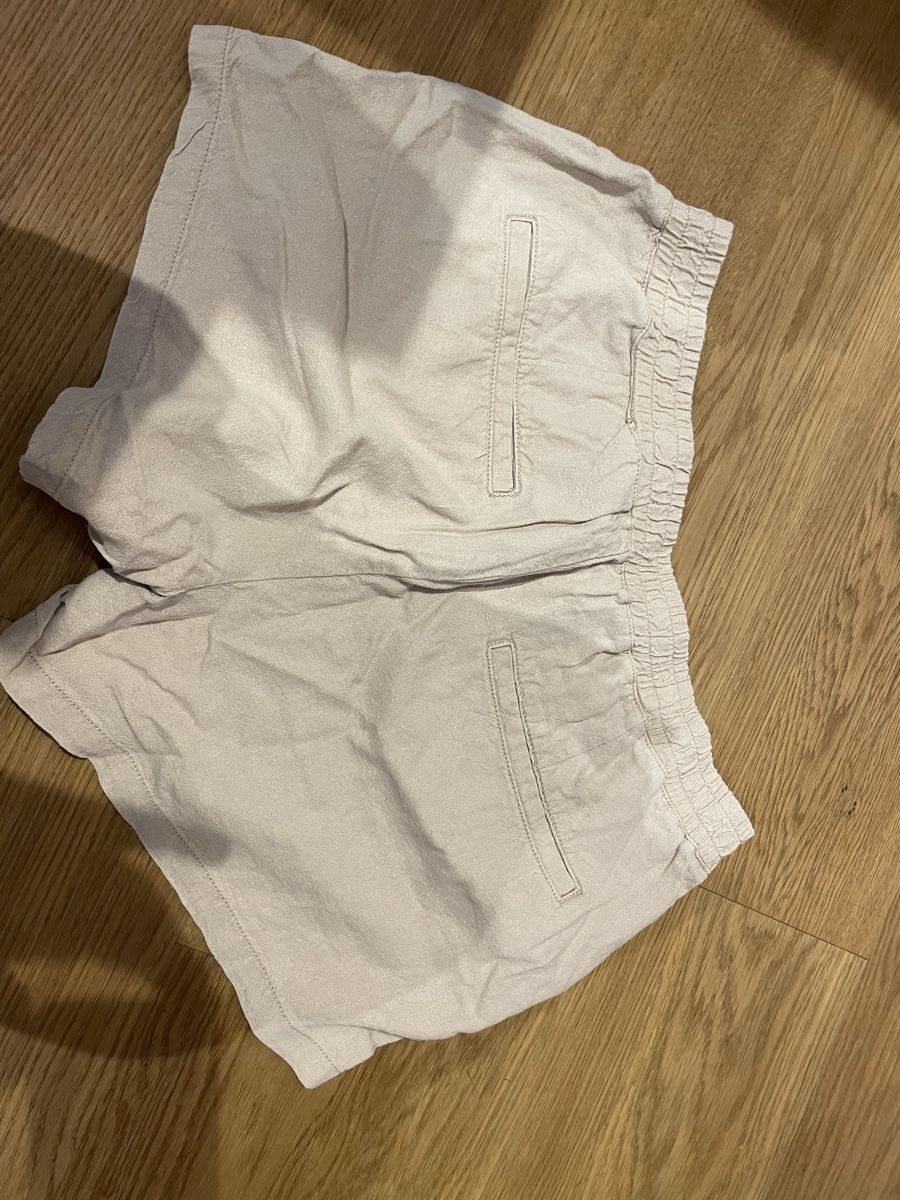 H&M Hosen: Shorts Viskose Leinen H&M – Gebraucht aus Rorbas von erdbeeri91 1
