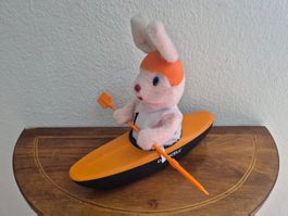 Duracell Hase im Kajak mit Paddel, orange, Sammlerstück