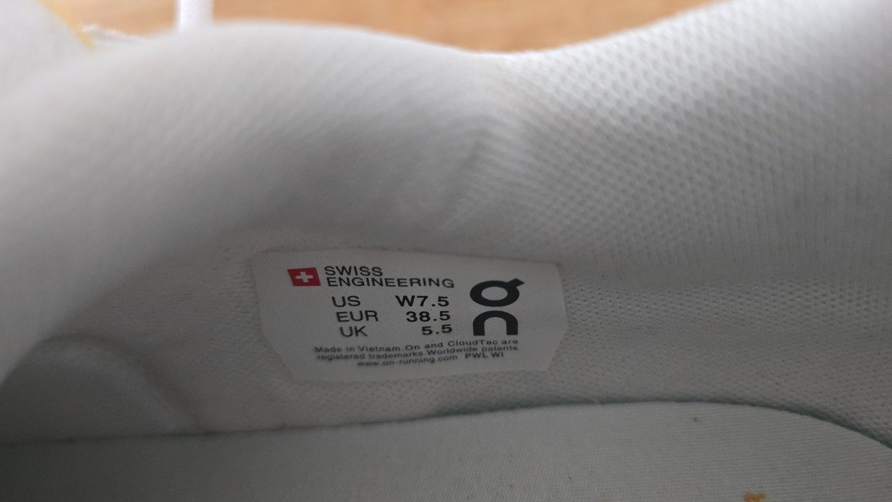 On Damenschuhe: ON the Roger EU 38.5 – Gebraucht aus Wallisellen von theblacksheep 3