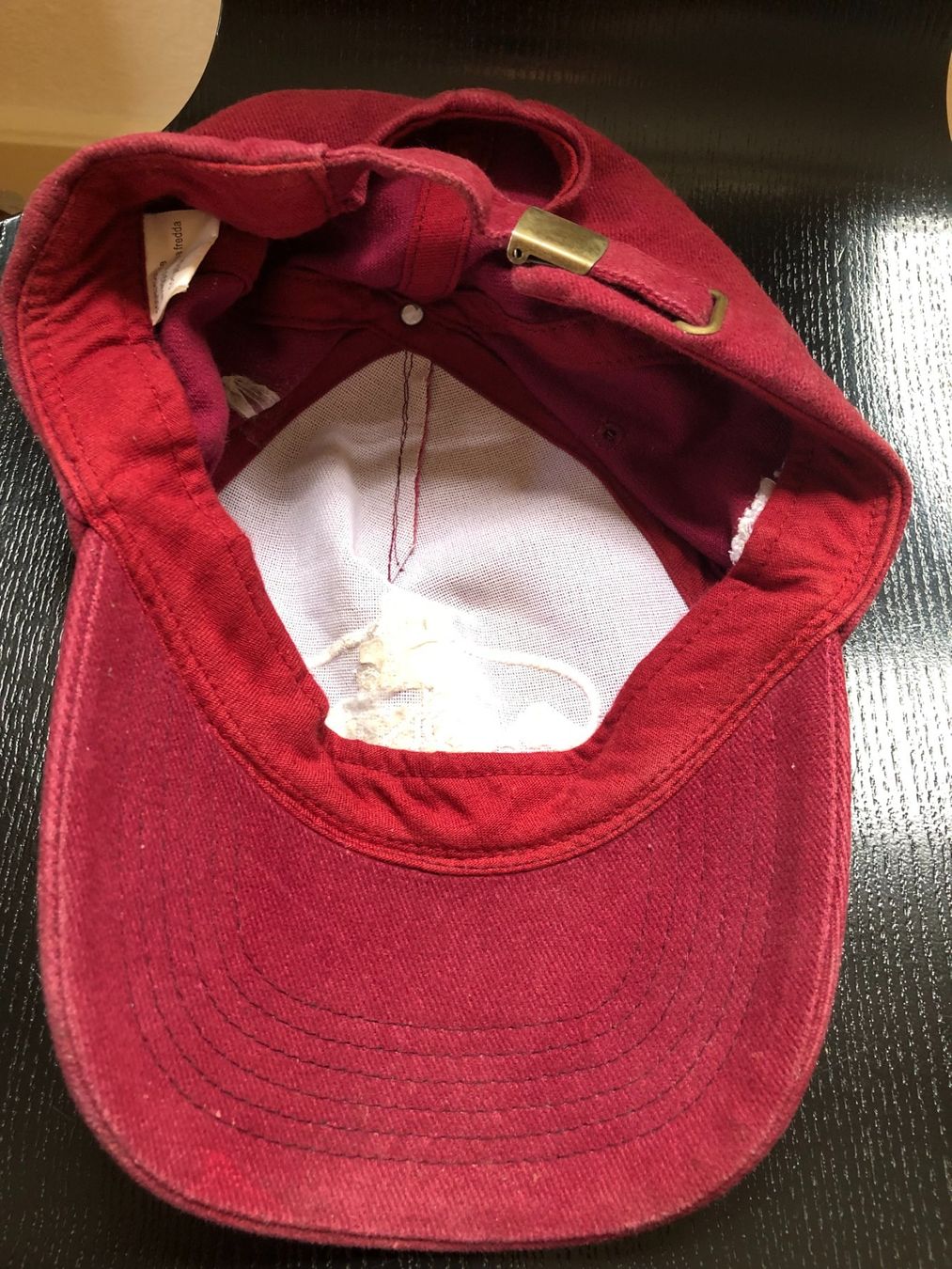 Sonstige Kleidung & Accessoires: Cap Kinder Rot La Contea Piemont Neive One Size Baseballcap – Gebraucht aus Basel von Masikh 3