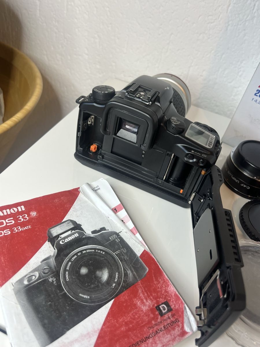 Canon Fotocamera: Canon EOS 33 argentique avec objectifs Voigtländer – Usato da Ipsach venduto da Worrior23 3