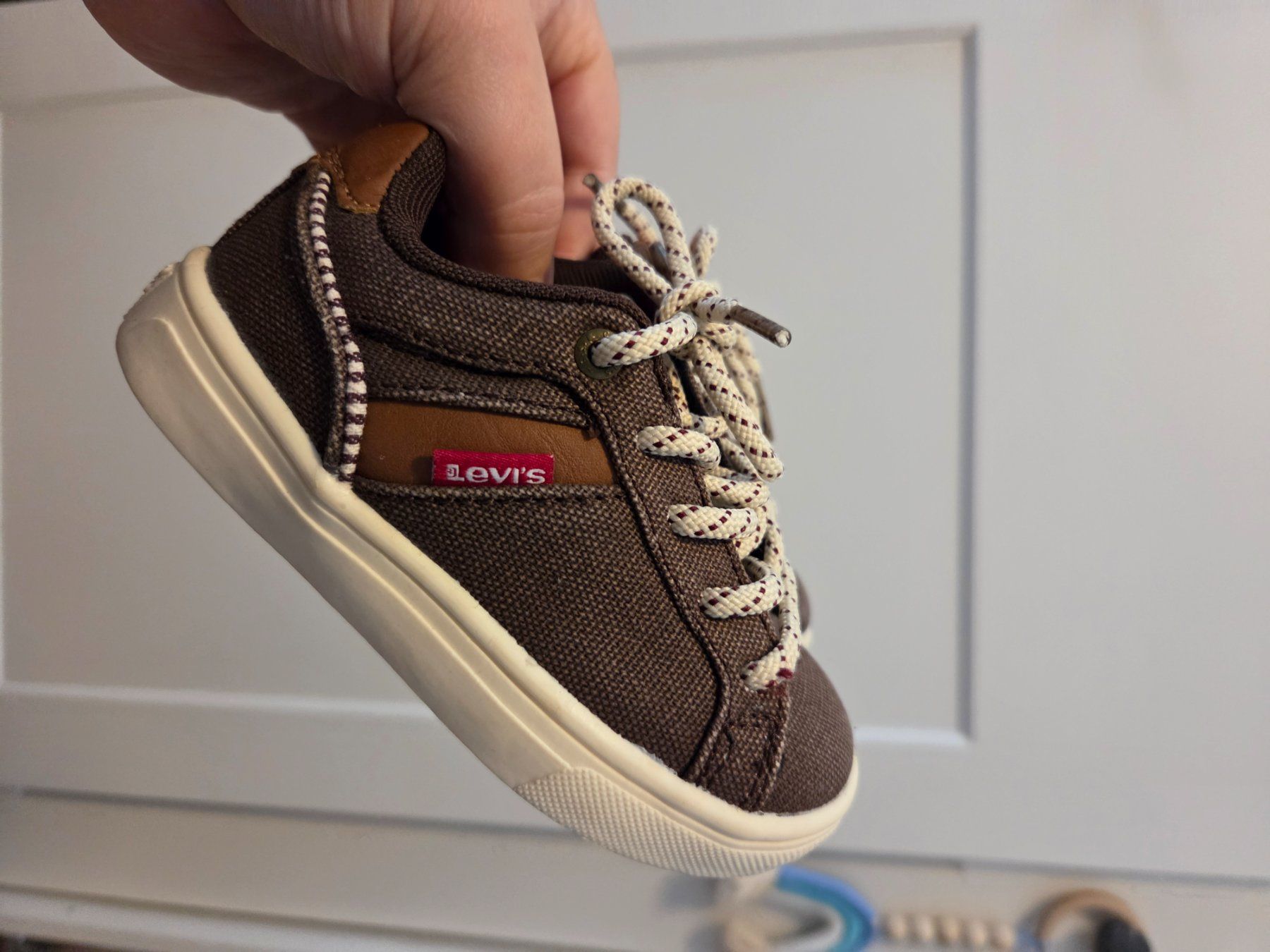 Levi's Schuhe für Jungen: Levis gr.23 neu – Neu (gemäss Beschreibung) aus Naters von sil_cfh5 3