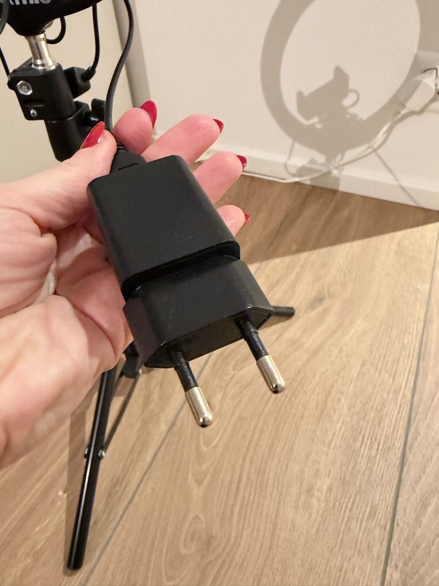Lampade: Lampada ad anello LED per selfie - Ottima per video! – Nuovo (secondo la descrizione) da Gossau ZH venduto da SistersBeauty 2