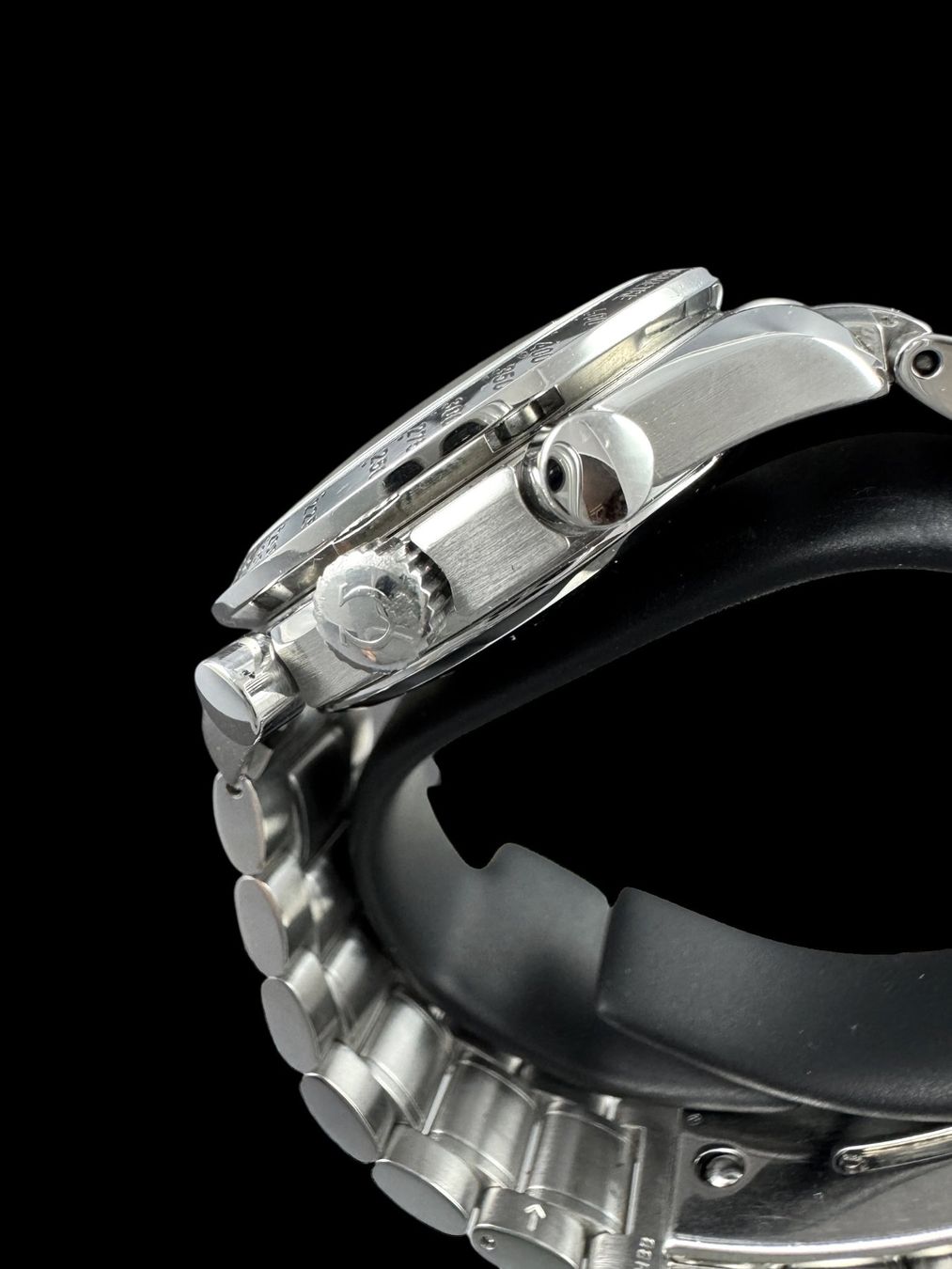 Omega Uhren: Omega Speedmaster Automatic Chrono 39mm Fullset 2000 *U1282 – Gebraucht aus Zürich von GalerieInauen 6