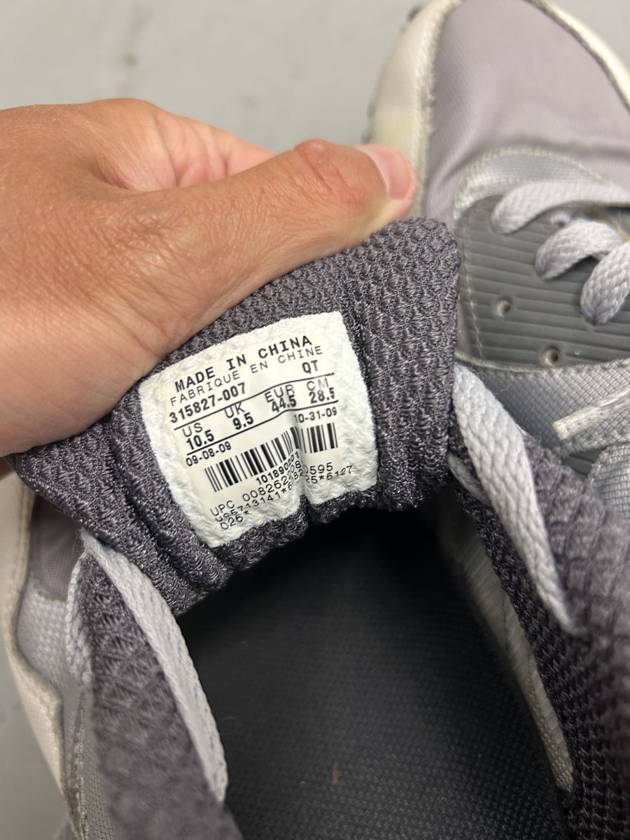 Nike Scarpe da uomo: Nike Air Max Light Schuhe, Grösse 44.5 – Usato da Bern venduto da floorball_zoro 6