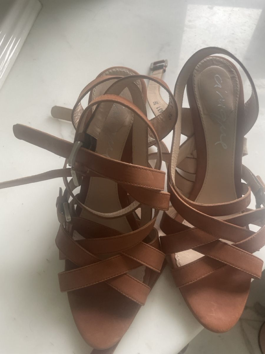 Cinque Scarpe da donna: Cinque wedges Leder Cognac / braun gr 39  – Usato da Zürich venduto da eddiekaterblau