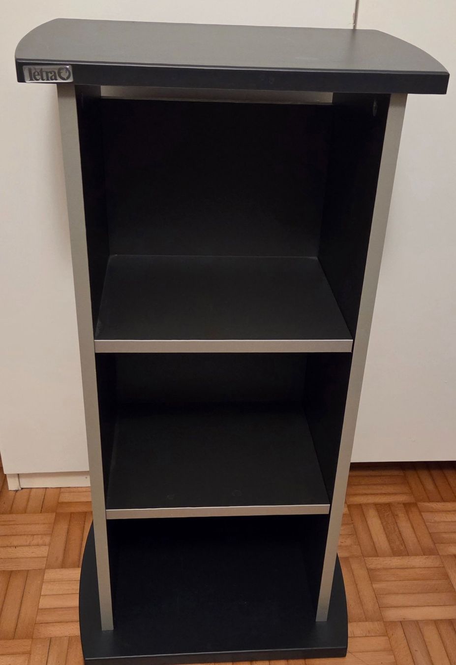 Armadi: Tetra Unterschrank 20/30 Liter – Usato da Zürich venduto da Heidi69