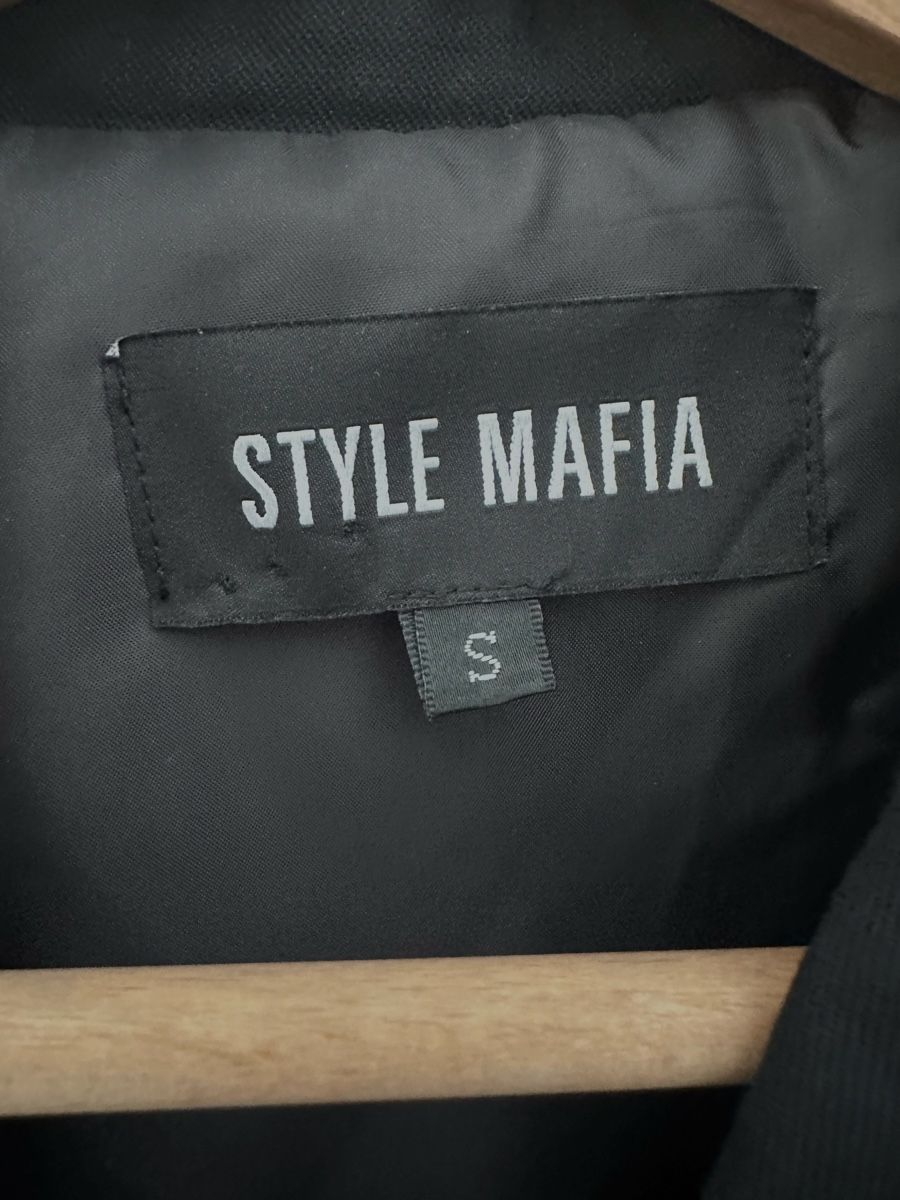 Vestes: Schwarzer Blazer Style Mafia Gr. S – D'occasion à Dänikon ZH par Annikaberg 1