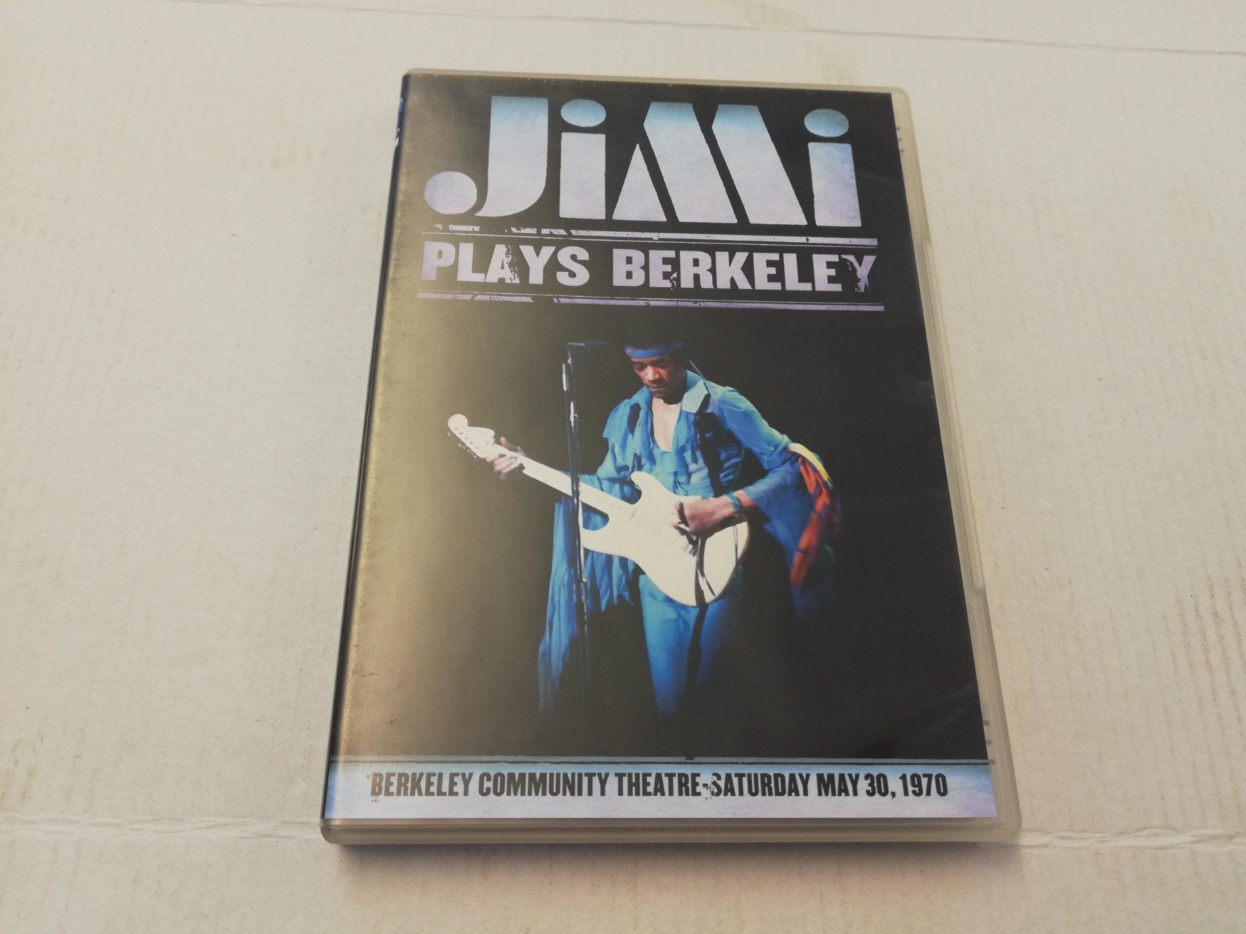 Tutti i DVDs: JIMI HENDRIX - JIMI PLAYS BERKELEY – Usato da Bern venduto da Vinylsound.ch