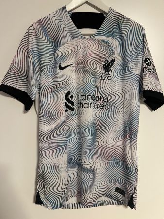 Liverpool FC | 2022-23 | Auswärtstrikot