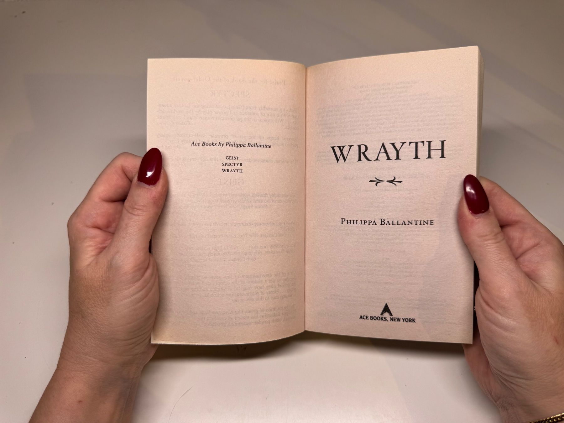 Libri: NOVEL: Philippa Ballantine, Wrayth – Usato da Grosswangen venduto da English_books 2