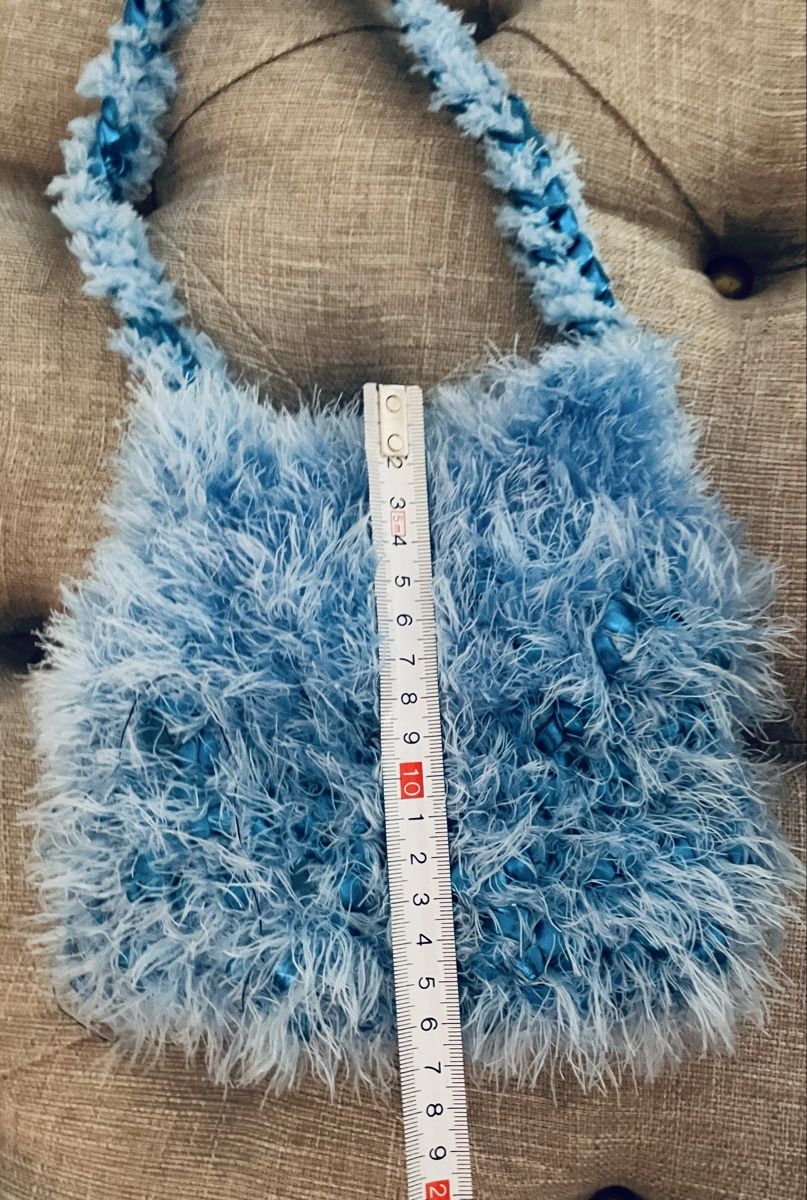 Borse da donna: Handtasche Felloptik hellblau 20cm Breite – Nuovo e nell'imballaggio originale da Au ZH venduto da Jaggy4 3