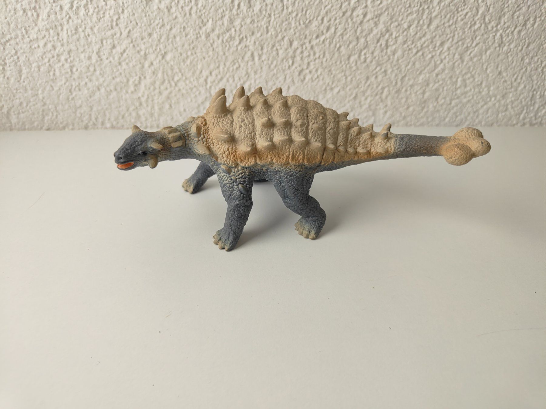 Schleich Statuette: Schleich Saichania Dinosaurier 1997 – Usato da Thalwil venduto da FigurenFreunde
