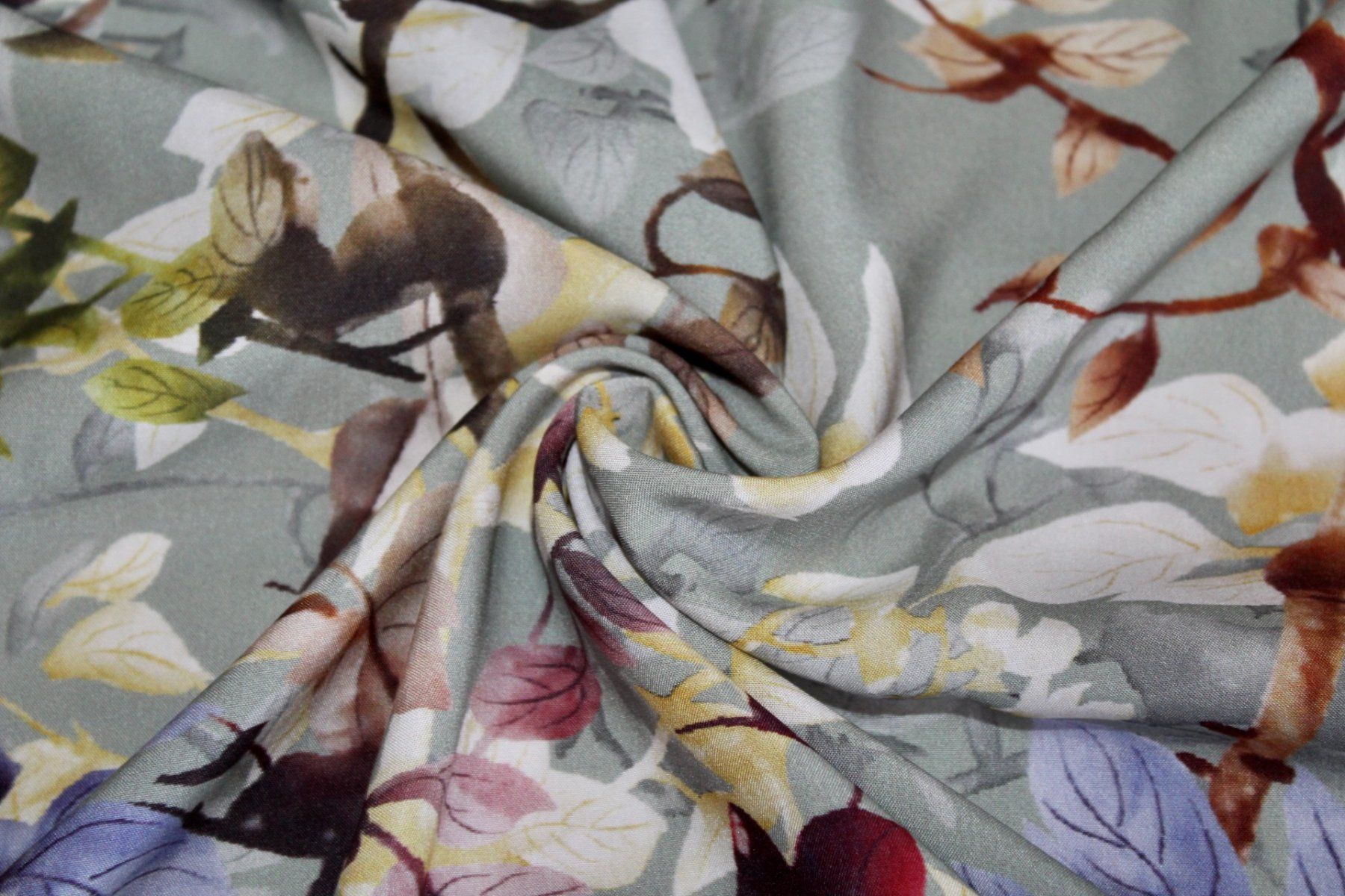 Tissus: ***AUSVERKAUF*** Stoff Kleiderstoff Viscose – Neuf (Voir description) à Obfelden par solomon111 1