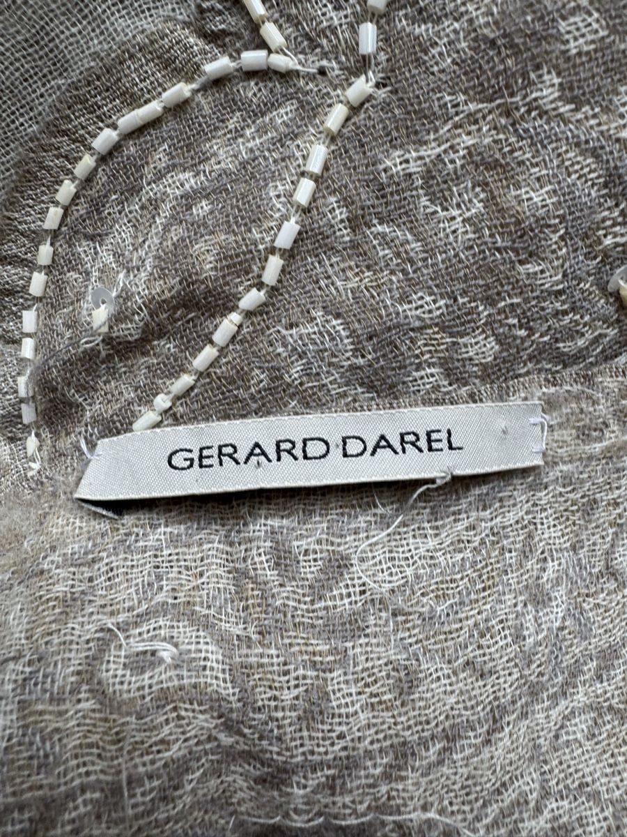 Gérard Darel Foulard & Sciarpe: Écharpe Gérard Darel  – Nuovo (secondo la descrizione) da Blonay venduto da Celuna 1