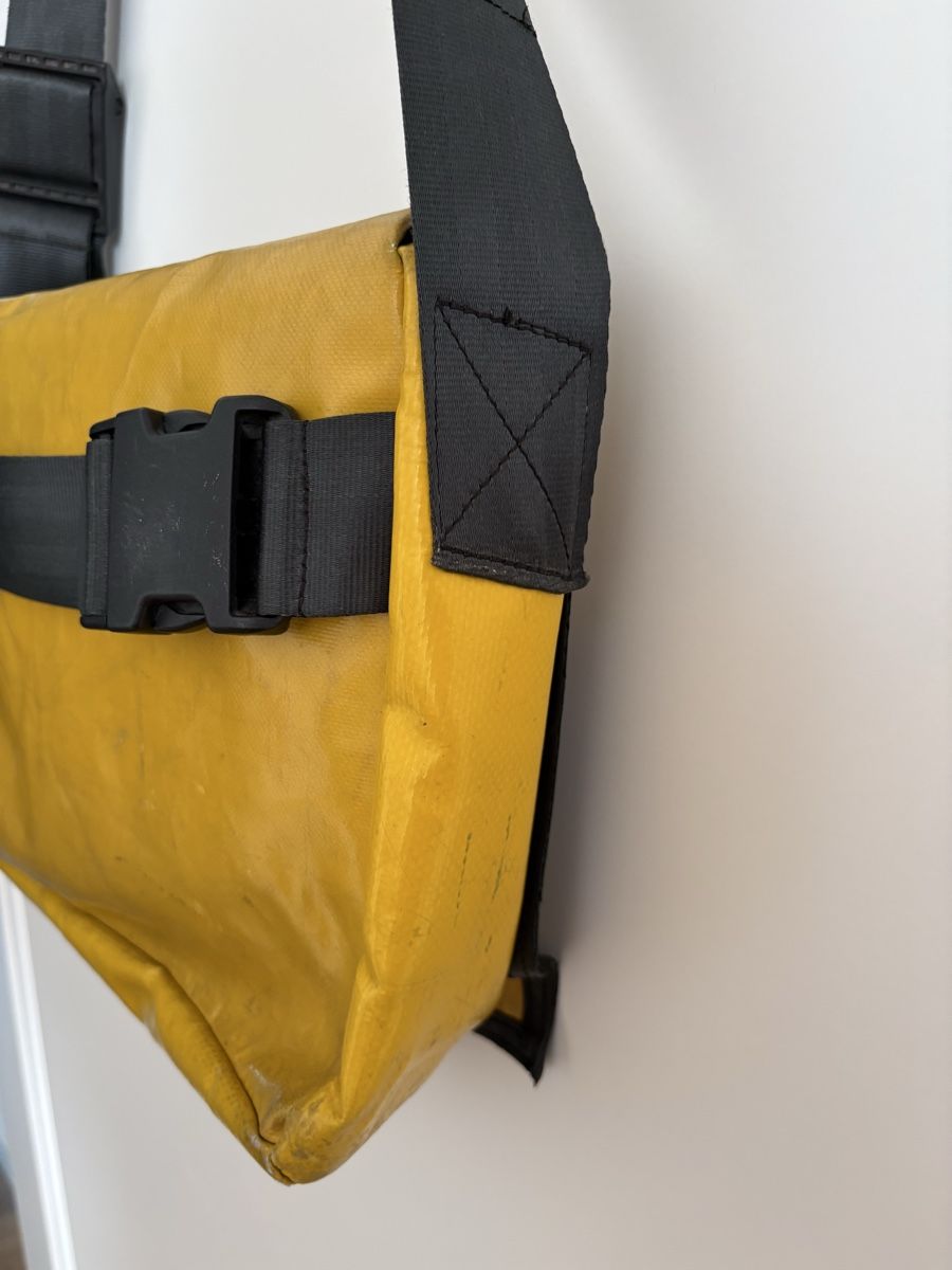 Freitag Sacs: Freitag Umhängetasche – D'occasion à Spiegel b. Bern par Klc123 4