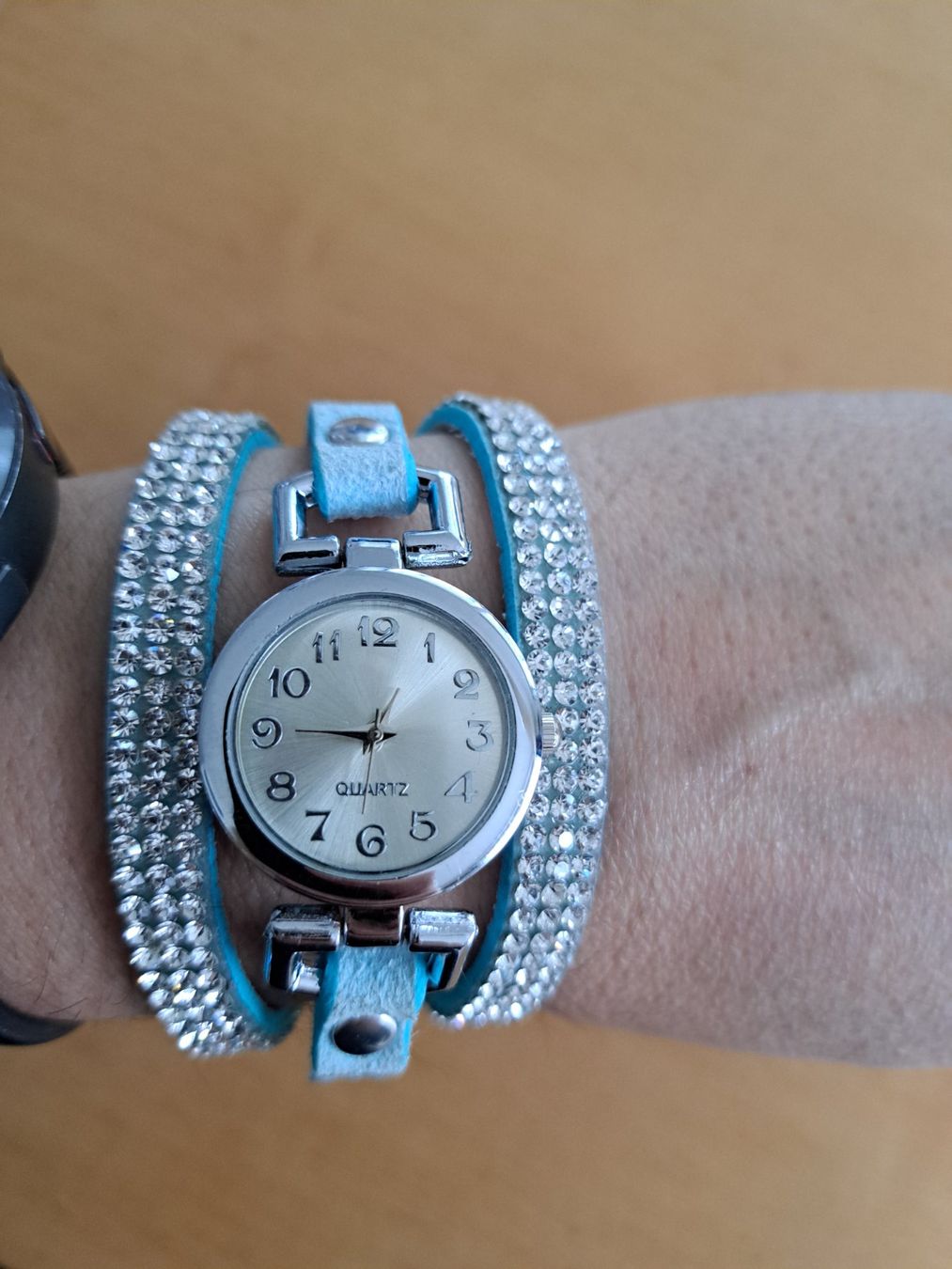 Orologi: Damen Armbanduhr mit Strass - stylischer Hingucker – Nuovo (secondo la descrizione) da Killwangen venduto da KIANA08 1