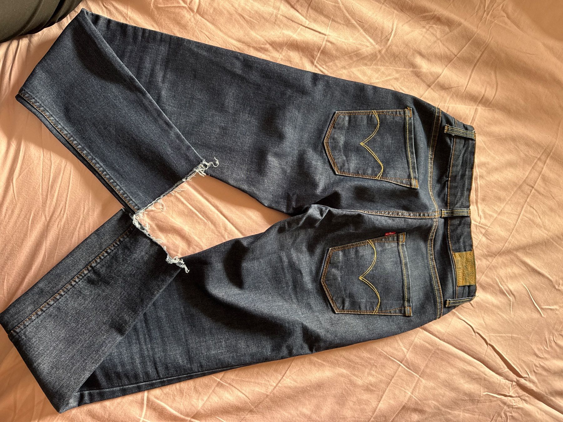 Jeans: Jeans Levi's Skinny – Usato da Crissier venduto da cri_cfz7 1