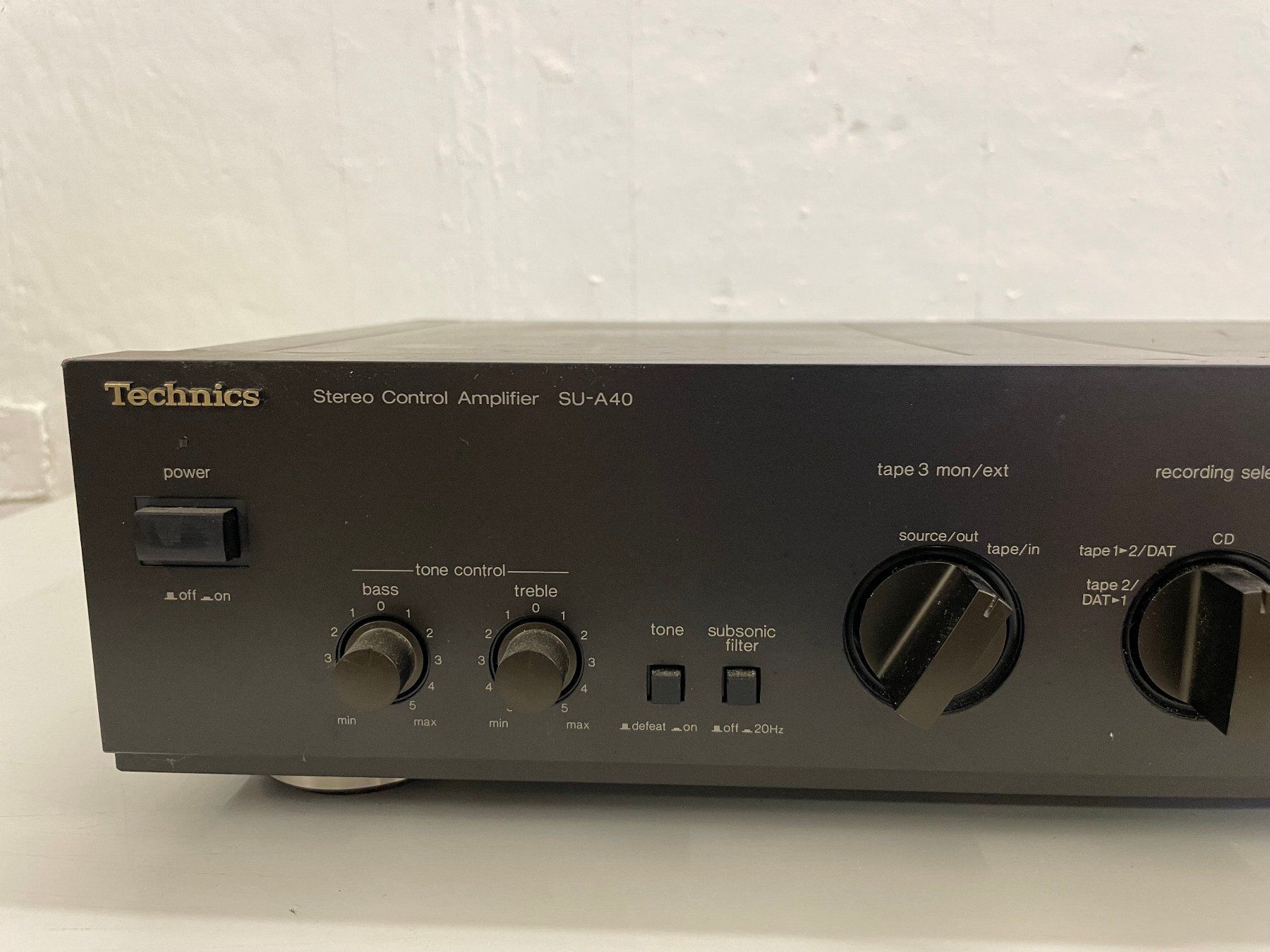 Technics Amplificatori: Préamplificateur Technics SU-A40 - en bon état class AA – Usato da La Croix (Lutry) venduto da netrajet 1