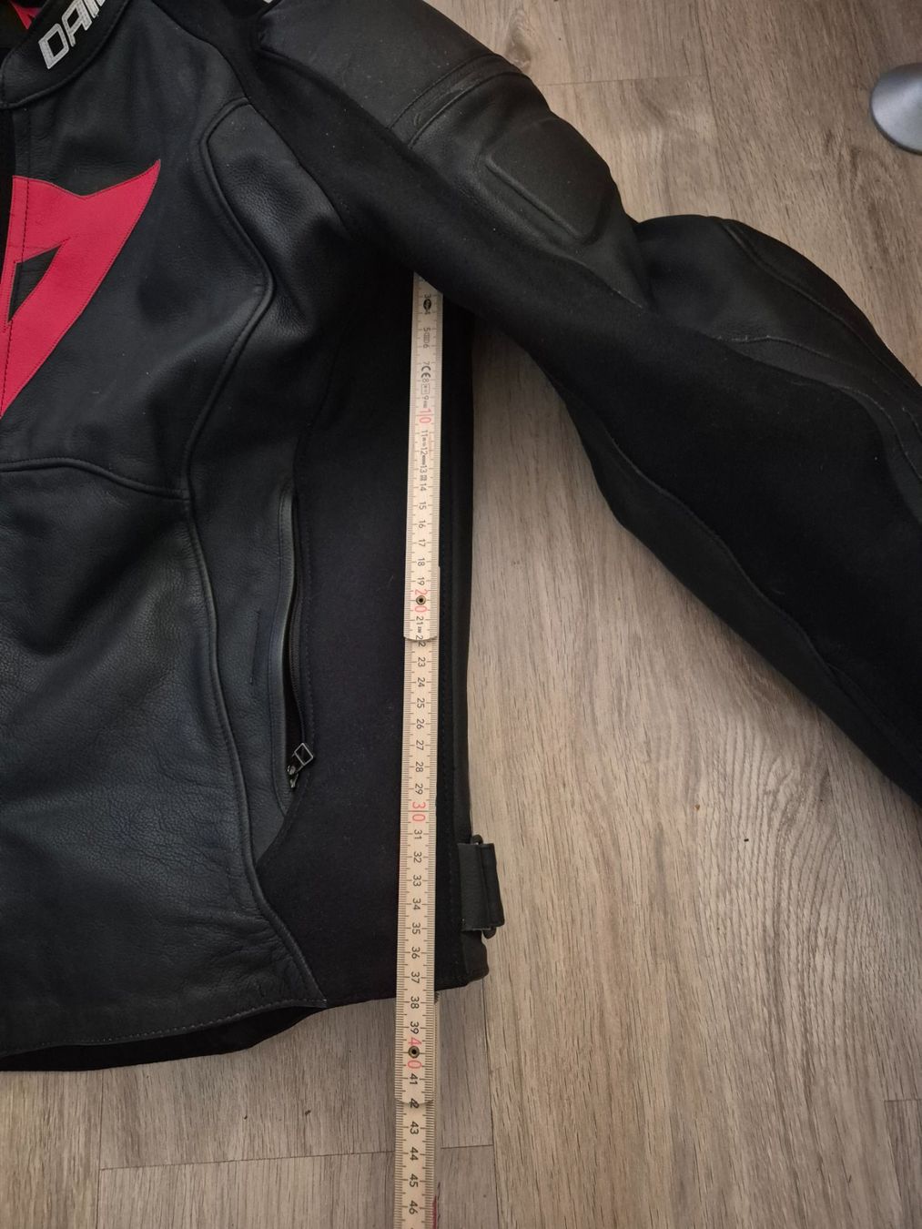 Vestes: Dainese Lederjacke, Größe 58 – D'occasion à Schiers par nie_ddg5 6