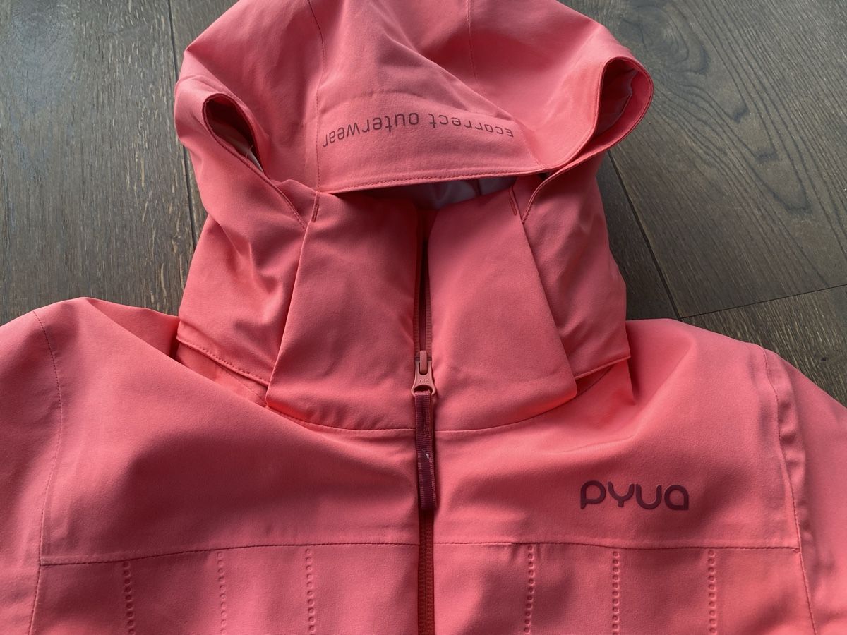 Pyua Giacche: Veste de ski Pyua – Usato da Develier venduto da lili_1 1